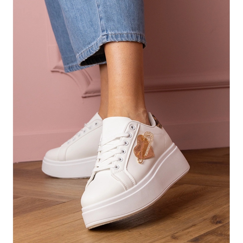 Valkoiset lenkkarit, joissa on zirkontapit ja leopardin lisäys valkoinen 1