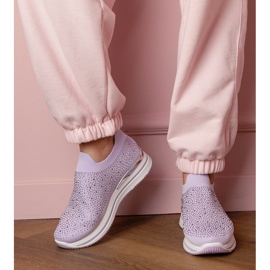 Violetti naisten lenkkarit laiturilla zirkonilla 1