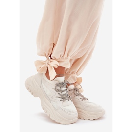 Naisten lenkkarit koristeellisella alustalla beige nauhaa 1