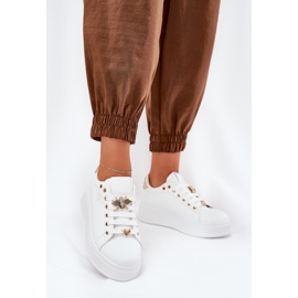 Naisten lenkkarit laiturilla valkoisilla nastoilla valkoinen 2