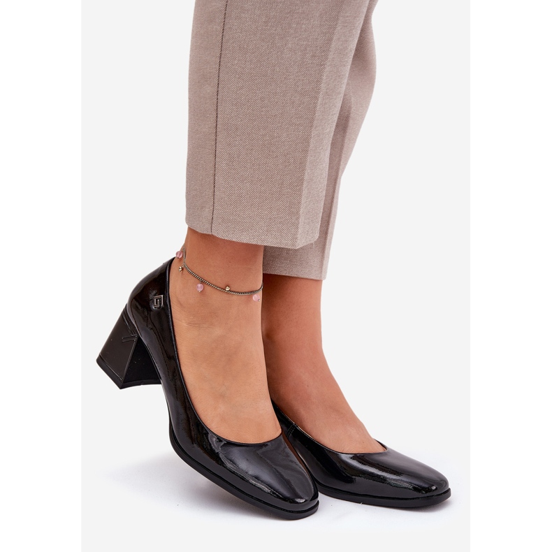 Nahkakalatetut pumput Vinceza 91130 Black Postissa musta 1