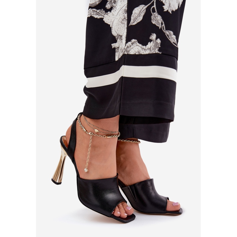 Nahka -sandaalit korkopäällä koristeellisella chebello 4440 mustalla rannekorulla 1