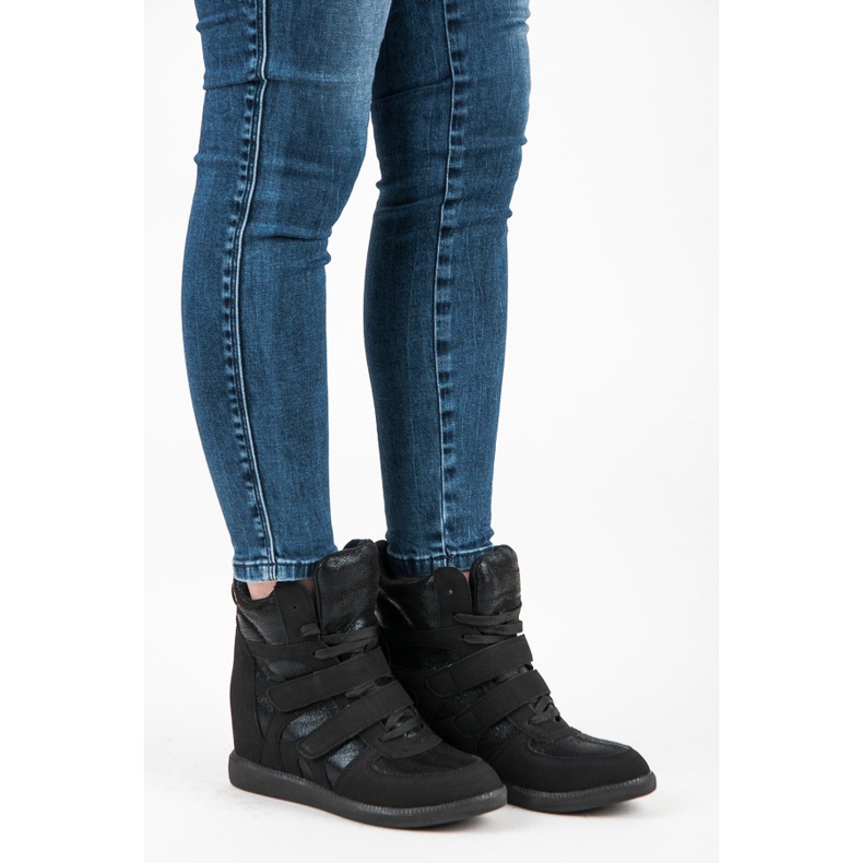 Tennarit, lenkkarit musta 1