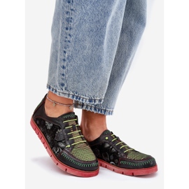 Naisten nahkakengät kuvioidut maciejka 06784-20 musta 1