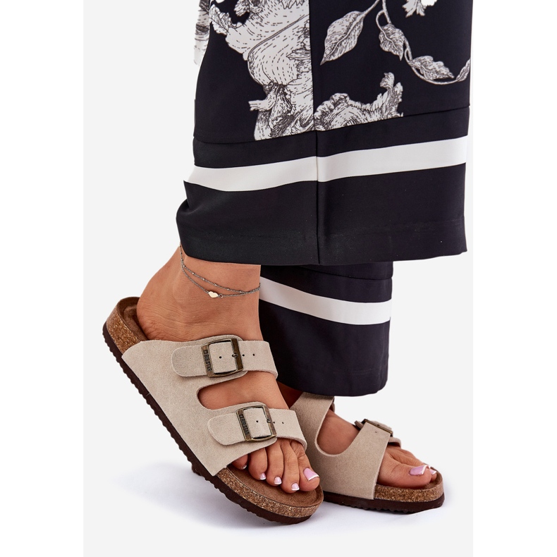 Big Star Naisten mokkanahkaiset flopsit iso tähti RR274A391 beige -soljet 1