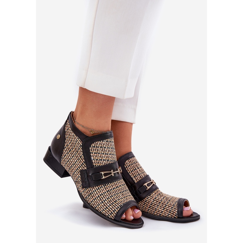 Naisten nahkakengät paljain sormilla Maciejka 06934-39/00-1 musta ja beige 1