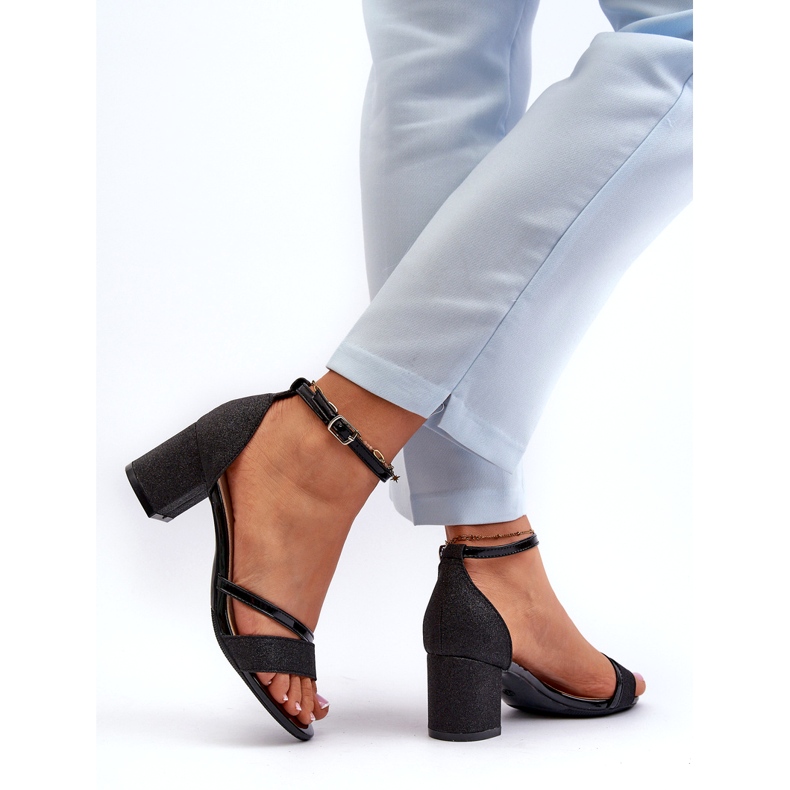 Vinceza Naisten glitter -sandaalit 20244 matalalla pylväällä mustalla 3