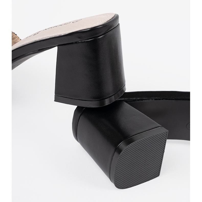 Goodin Tweed mustavalkoiset tossut postitse valkoinen 1