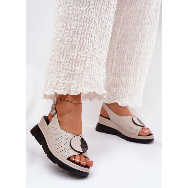 S.Barski Naisten nahkaiset sandaalit, joissa on kiila koristeella S. Barski LR51-788 beige 2