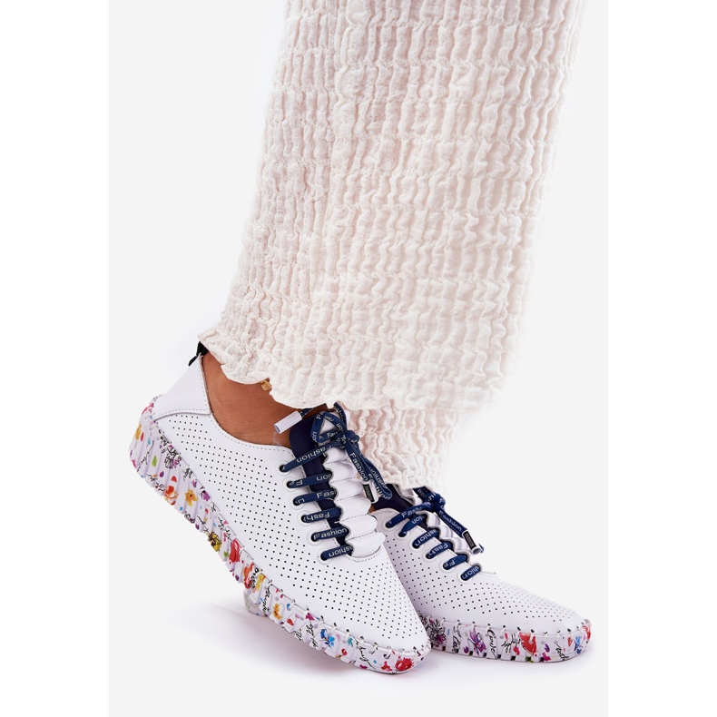 Nahkakengät kuvioidulla Artiker 52c1713 -alustalla valkoinen 1