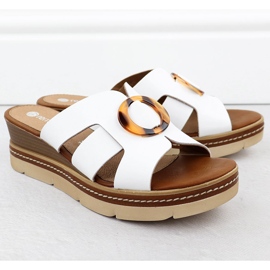 Naisten nahkainen flip flops valkoisilla kiiloilla REMONTE D2L52-80 valkoinen 2