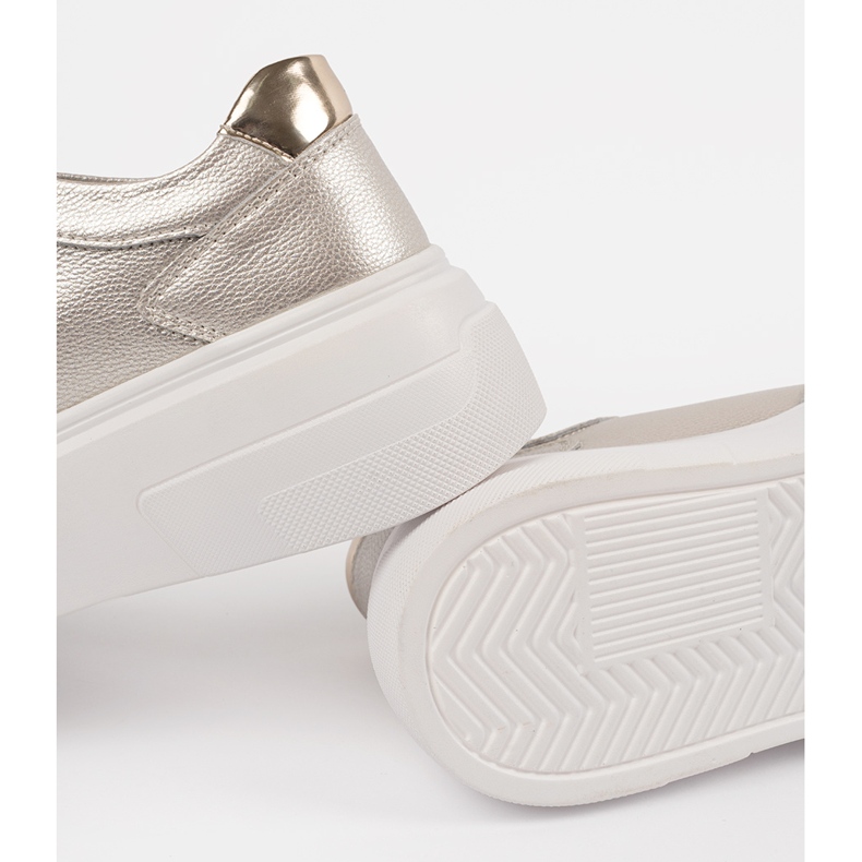 Kultaiset lenkkarit Sergio Leone -nahka -alustalla kultainen 1