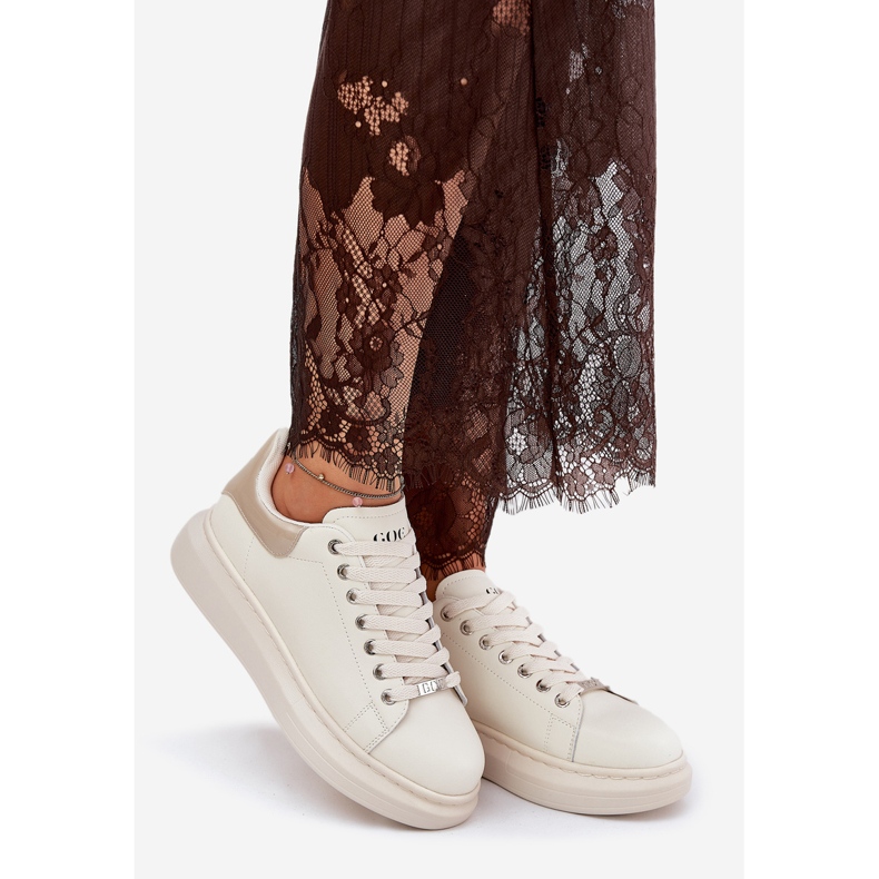 Naisten nahka -lenkkarit Goe RR2N4004 -alustalla beige 1