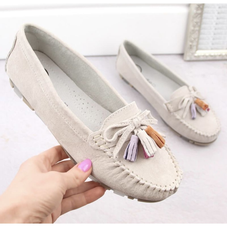 Filippo W PAW506A beigen väriset mokkanahkaiset mokasiinit hapsuilla 2