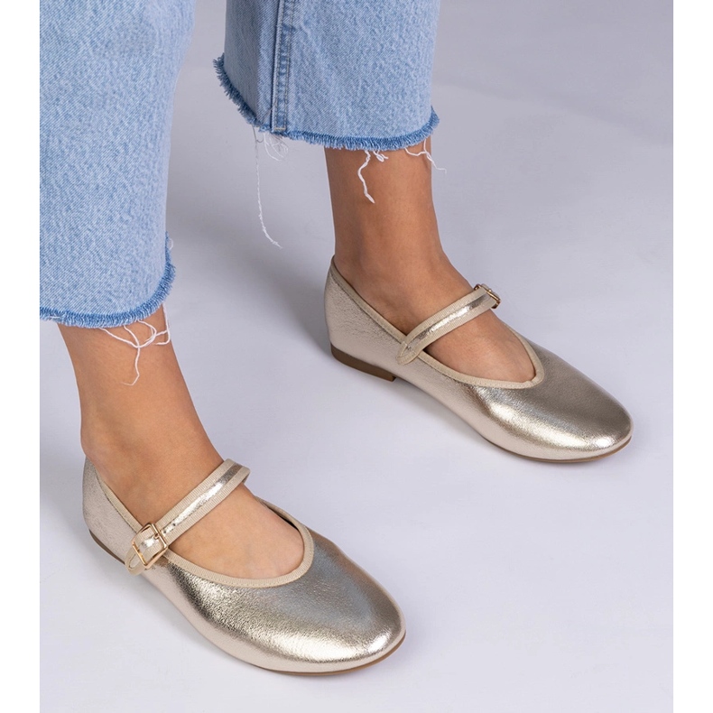 Kultaisten naisten balleriinit solki kultainen 1