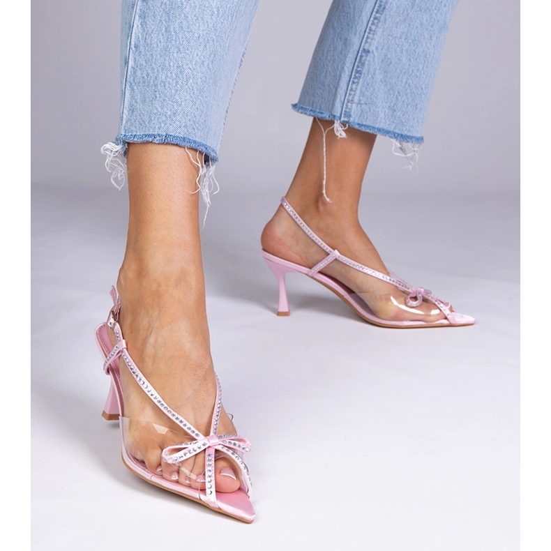 Vaaleanpunaiset läpinäkyvät sandaalit nastalla zirkonilla vaaleanpunainen 1