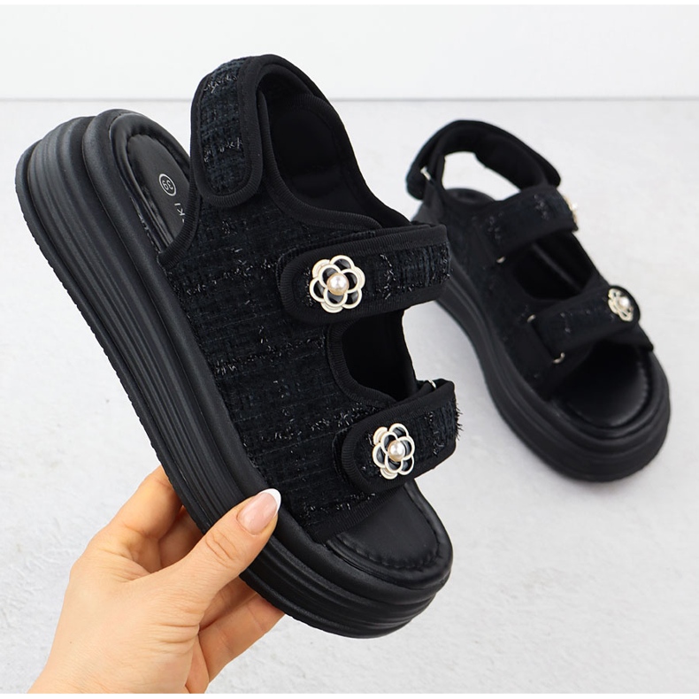 Naisten sandaalit lavalla Czarne Potocki PY16337 musta 1