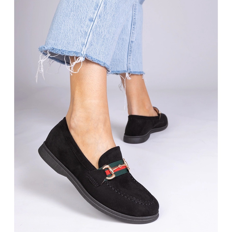 Ekozamszin mustat leipät kultaisella sisustuksella 1