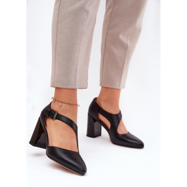 Nahkapumput pylväällä Vinceza 91133 Black Clamp: lla musta 2