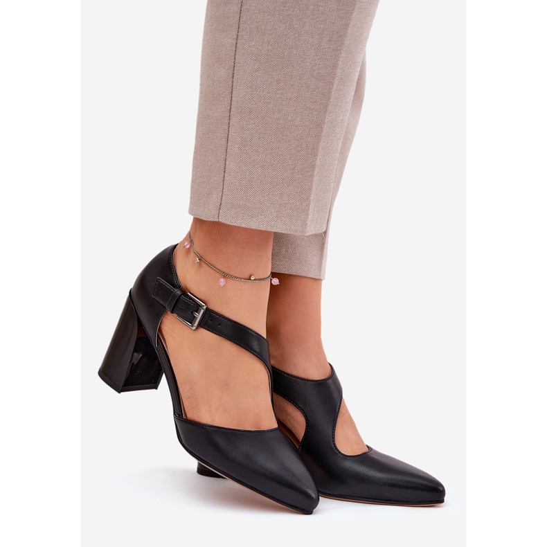 Nahkapumput pylväällä Vinceza 91133 Black Clamp: lla musta 1