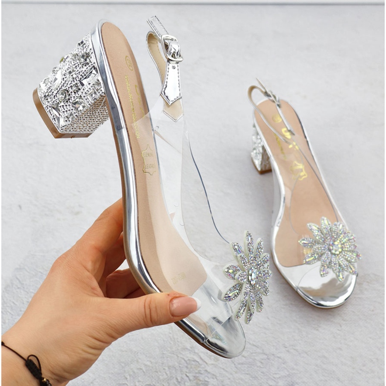 Läpinäkyvät naisten sandaalit postitse zirkoneilla hopea S.barski MR51-002 1