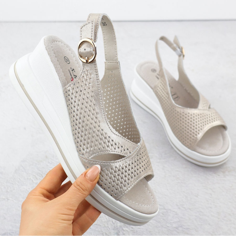 S.Barski Naisten nahka sandaalit Złote S. Barski LR51-660 -kiilat kultainen 1