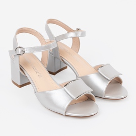 Sergio Leone Sandaalit naisten pylväällä, jolla on avoin hopea kantapää 1