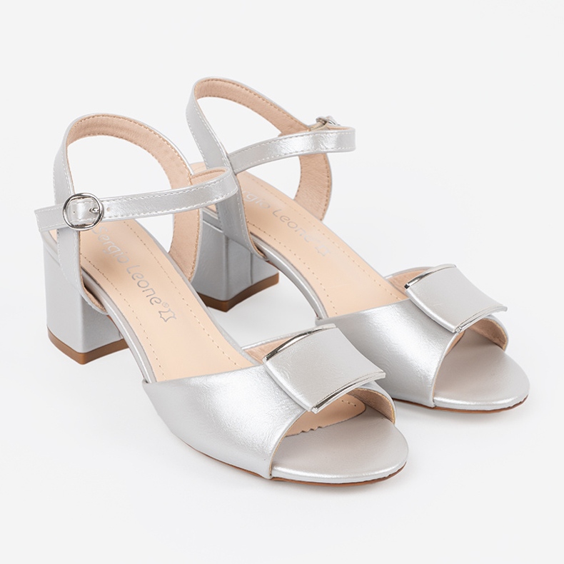 Sergio Leone Sandaalit naisten pylväällä, jolla on avoin hopea kantapää 1