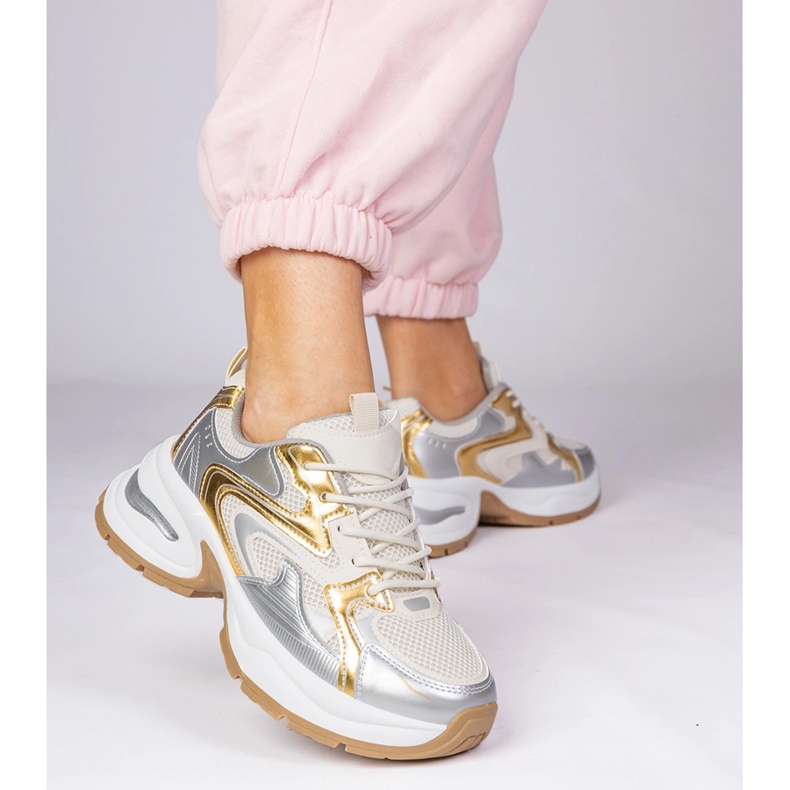 Kultaiset urheilun lenkkarit paksulla pohjalla kultainen 1