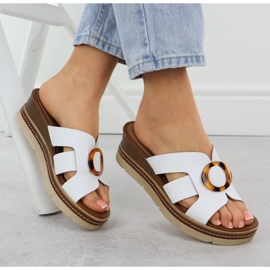 Naisten nahkainen flip flops valkoisilla kiiloilla REMONTE D2L52-80 valkoinen 4