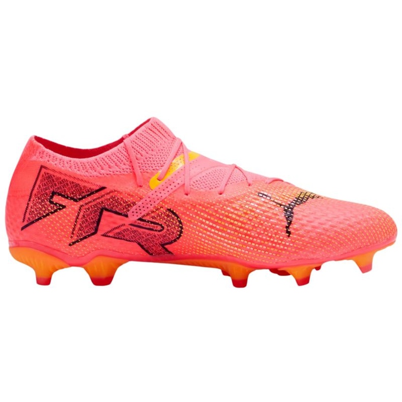PUMA Future 7 Pro+ FG/AG 107705 03 Jalkapallo -liikenneruuhka vaaleanpunainen 1