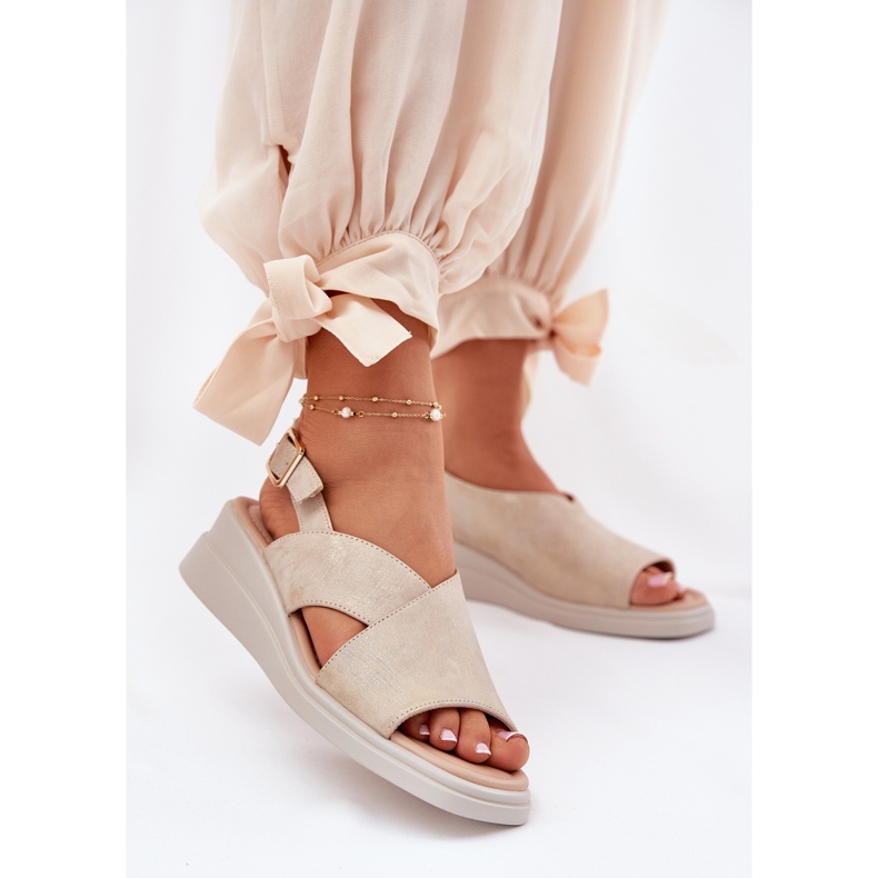 Jezzi Naisten sandaalit kiilaan, jossa on ekoahkainen kultainen nahka 2