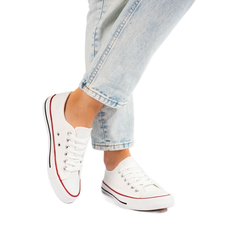 BM Valkoiset lenkkarit valkoinen 1