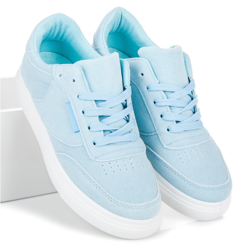 Tennarit alustalla sininen 2