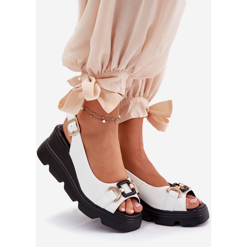 ARTIKER Naisten nahkaiset sandaalit kiilalla ja alustalla sisustus Artker 56c1588 valkoinen 1