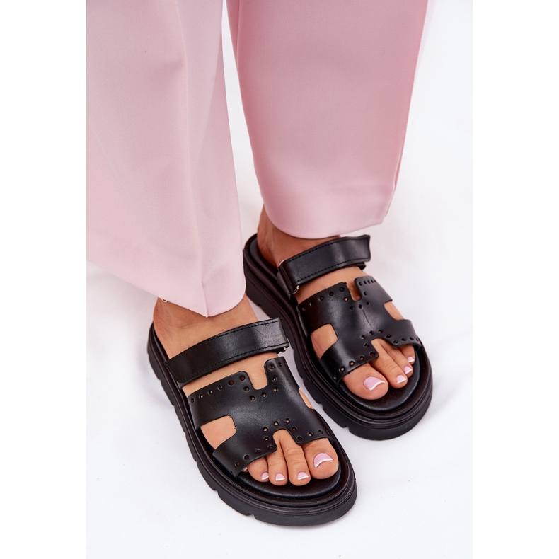 Naisten luonnon nahkatohvelit Zazoo 40440 -alustalla musta 2