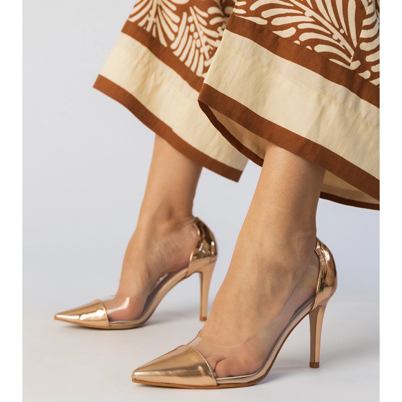 Klassiset samppanjapumput läpinäkyvällä yläosalla kultainen 1