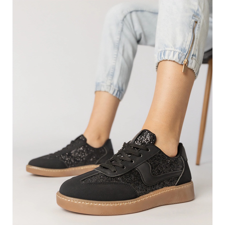 Mustat naisten lenkkarit koristeltu kimaltelevat 1