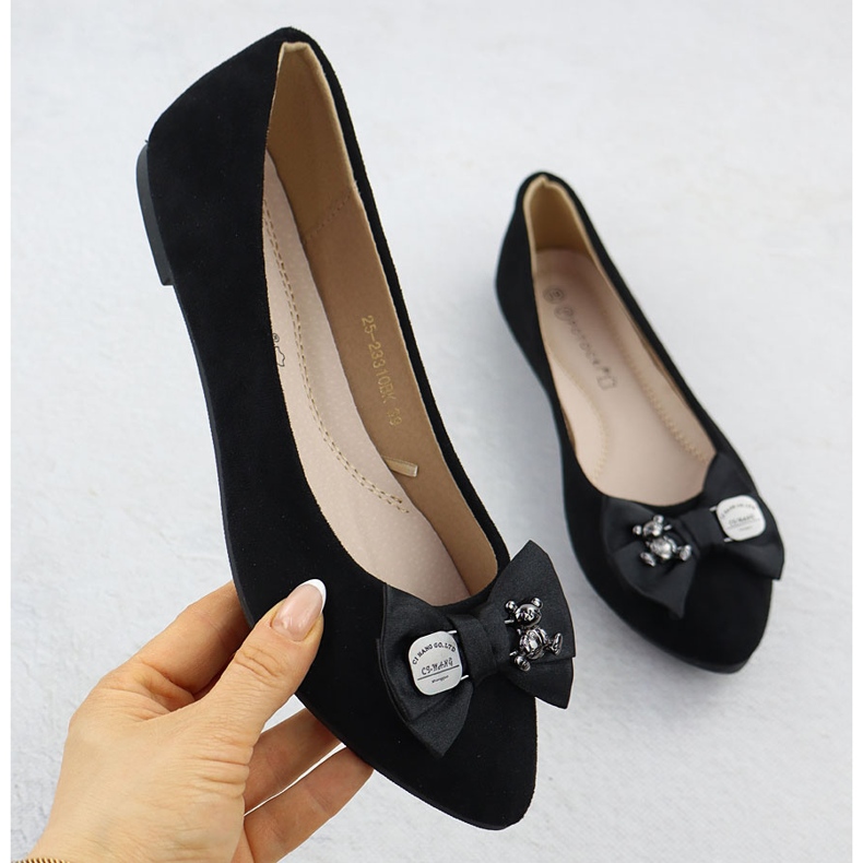 Naisten balleriinit, joissa on keula musta Potocki BB23310 1