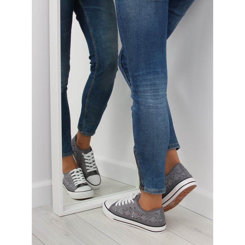 Harmaa pitsiset naisten tennarit NB89P harmaa 1