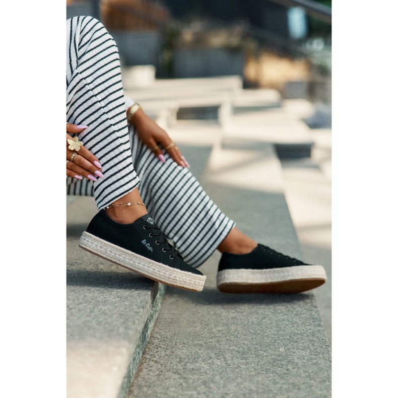 Naisten lenkkarit Lee Cooper LCW-25-44-3216 mustalla lenkkarilla 2