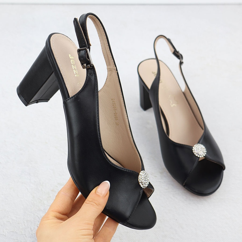 Naisten sandaalit mustassa Jezzi 6985 -viestissä 1