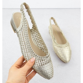 Naisten avoimet sandaalit Golden Spitz T.Sokolski L25-334 kultainen 1