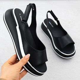 Naisten nahkaiset sandaalit kiilalla musta T.sokolski L25-247 1