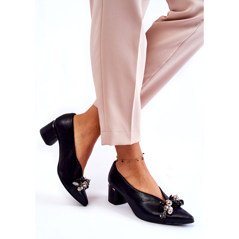 Nahkapumput koristeella Laura Messi 2487 laivastonsininen 1