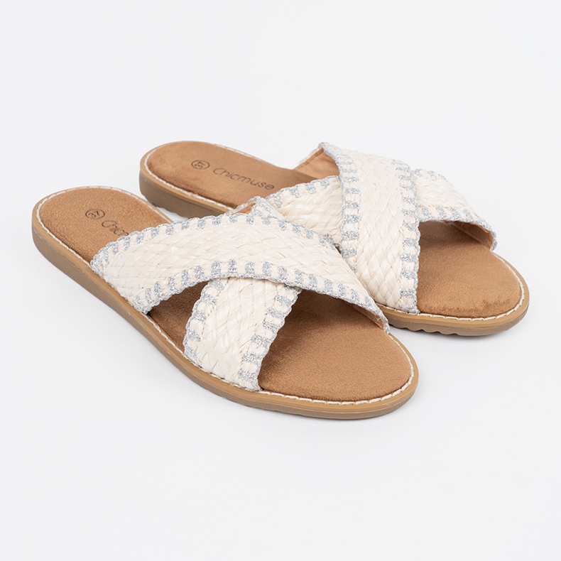 Valkoiset läpät punottuna tasaiselle pohjalle valkoinen 1