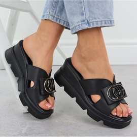 Naisten tossut kiilalla musta Vinceza 58464 1