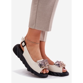 Naisten nahkaiset sandaalit Artiker 54C1627 -kiteillä beige 1