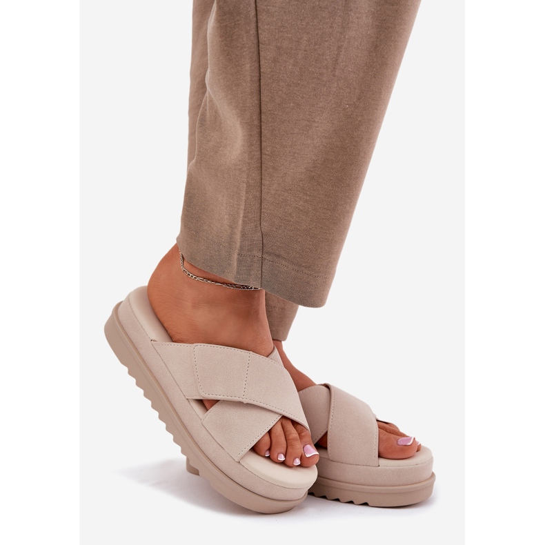 Naisten flip flops lavalla kietoutuneilla beige -raidoilla 1