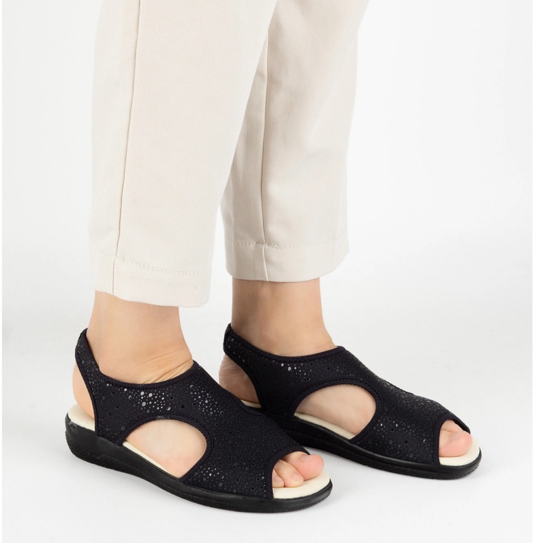 Vriston Naisten kengät joustavat sandaalit comfoot emma musta kiiltävä 2